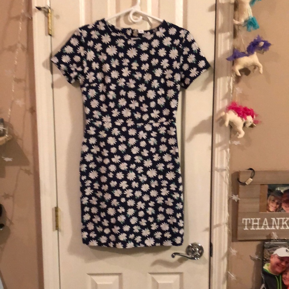 Old Navy sheathe dress
